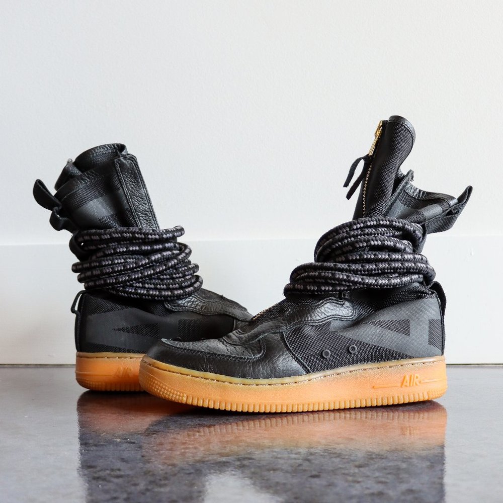 NIKE Air Force 1 High Rattan